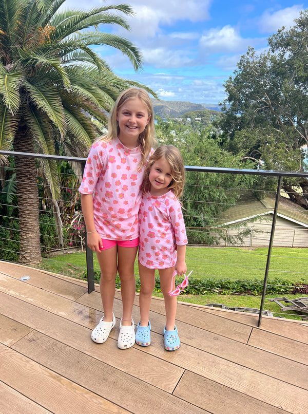 Pink Rashie Carla Dinnage Pink Daisy Limited Edition | Girls Rashie I Back Beach Rd
