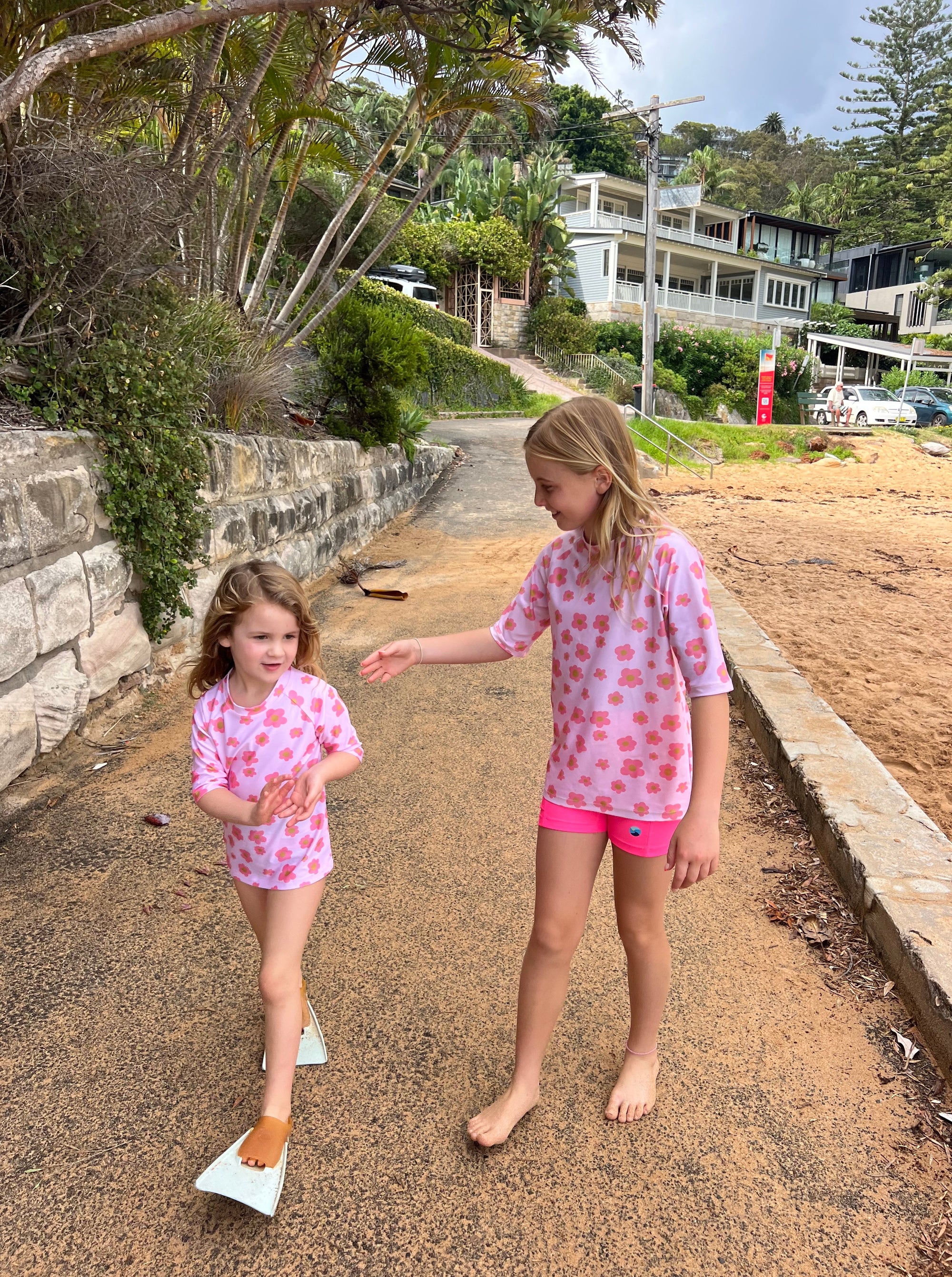 Pink Rashie Carla Dinnage Pink Daisy Limited Edition | Girls Rashie I Back Beach Rd
